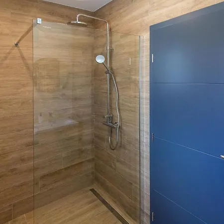 Luni Appartement Blace