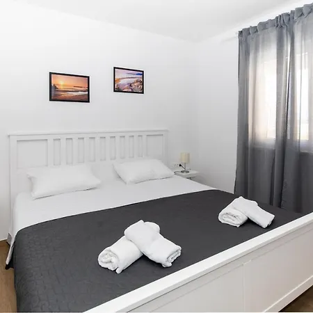 Apartman Luni Blace