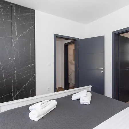 Lejlighed Luni Blace